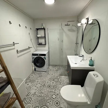2 Bedroom With Free Parking Lot Apartament Bergen