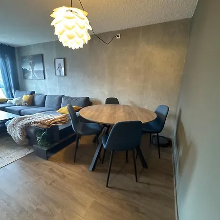 Appartement 2 Bedroom With Free Parking Lot *